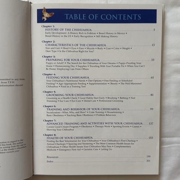 Book: The Chihuahua - Picture 2 of 12